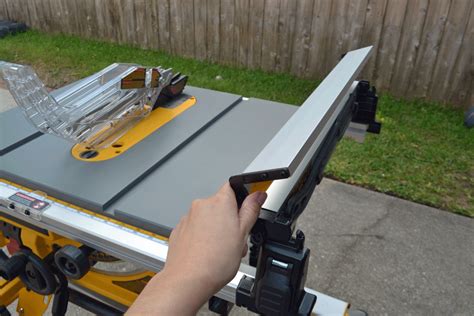 Dewalt table saw fence - 5 Best Budget Table Saws under $300: 1. DeWalt DW7485 Compact Jobsite Table Saw – Best Overall. Check Latest Price. Thanks to great features like a 24½-inch rip to the right of the blade, the DeWalt DWE7485 …